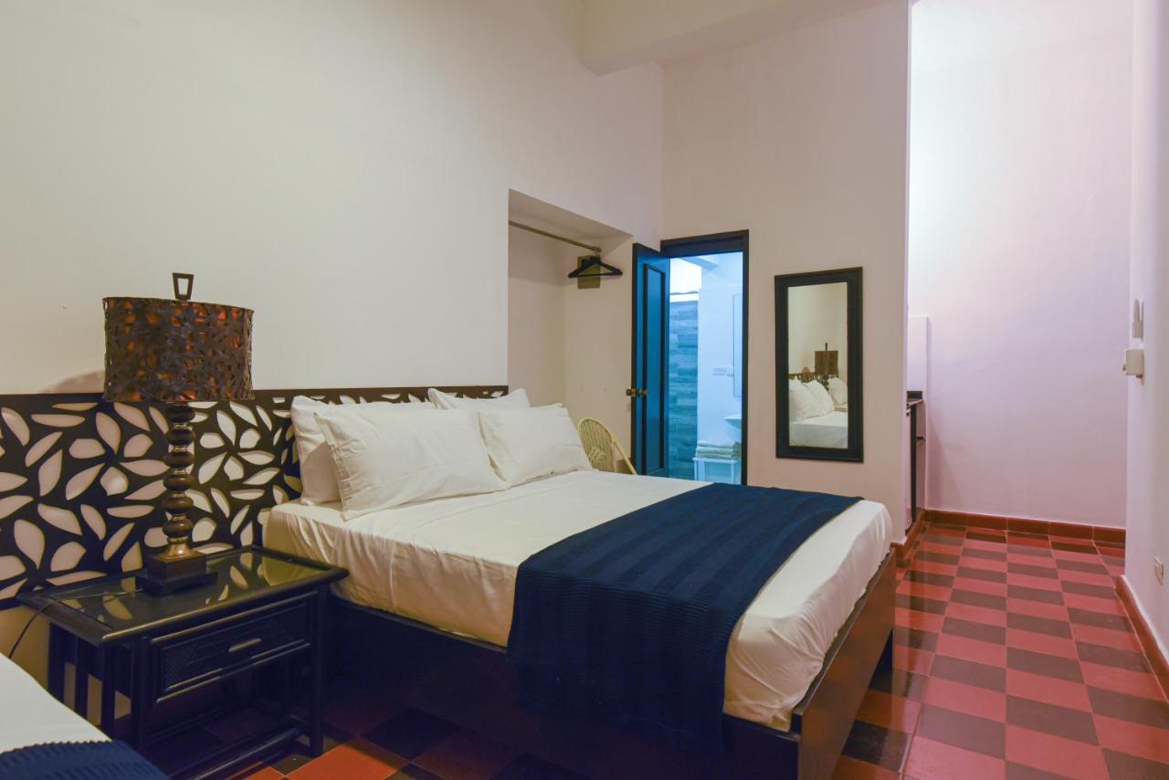 Ph 19 Guesthouse Hotel In Gazcue Santo Domingo Exterior photo