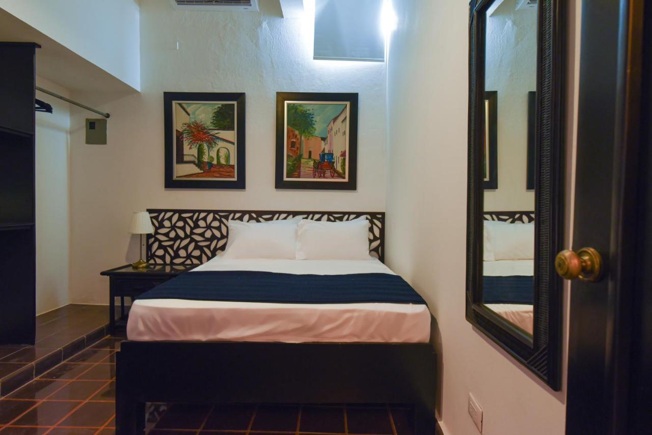 Ph 19 Guesthouse Hotel In Gazcue Santo Domingo Exterior photo