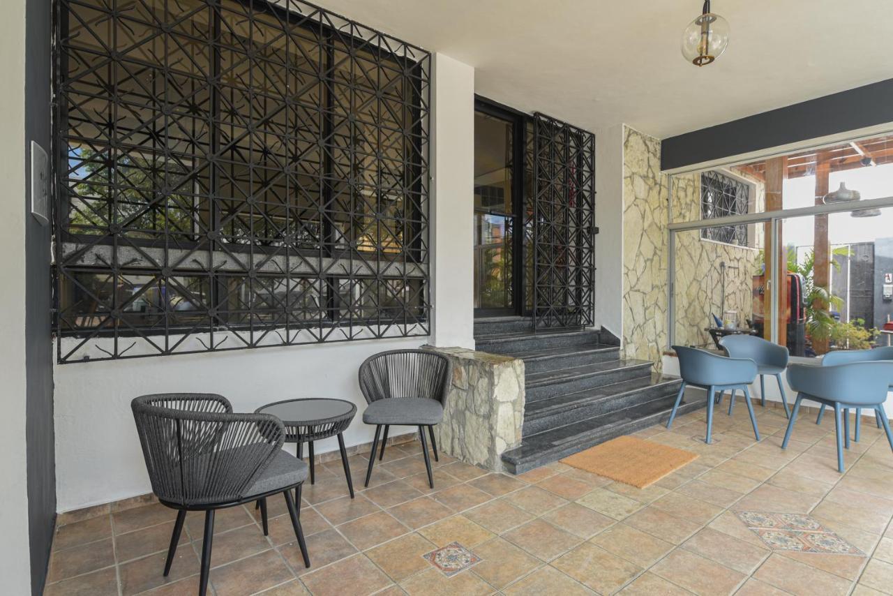 Ph 19 Guesthouse Hotel In Gazcue Santo Domingo Exterior photo