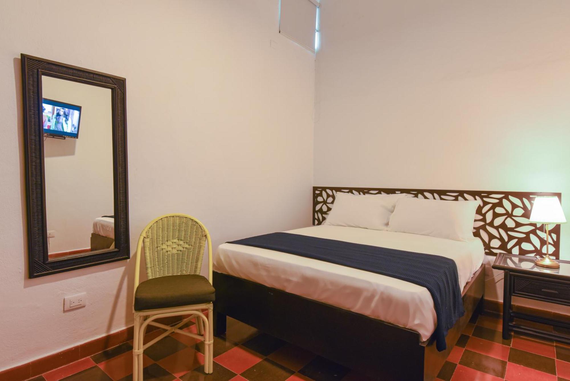 Ph 19 Guesthouse Hotel In Gazcue Santo Domingo Room photo